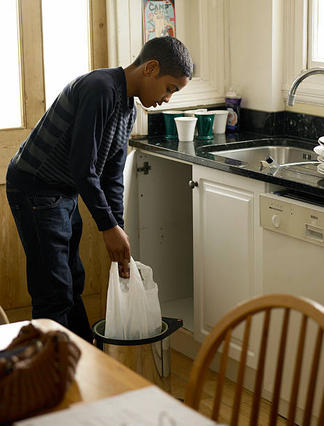 Best Furniture Removal  in Southfield, MI